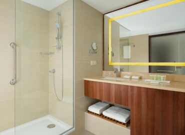 Courtyard by Marriott Tashkent  4